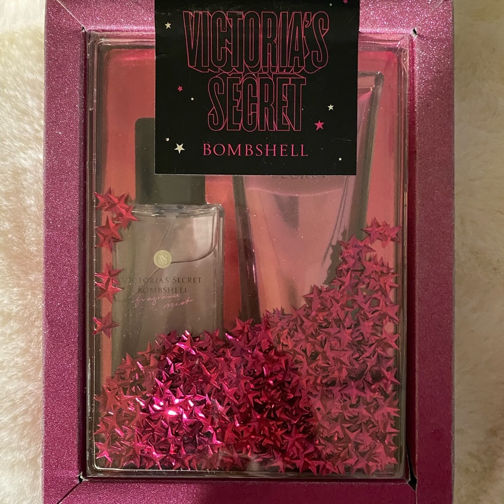 Victoria’s Secret Bombshell Fragrance Spray & Lotion Set